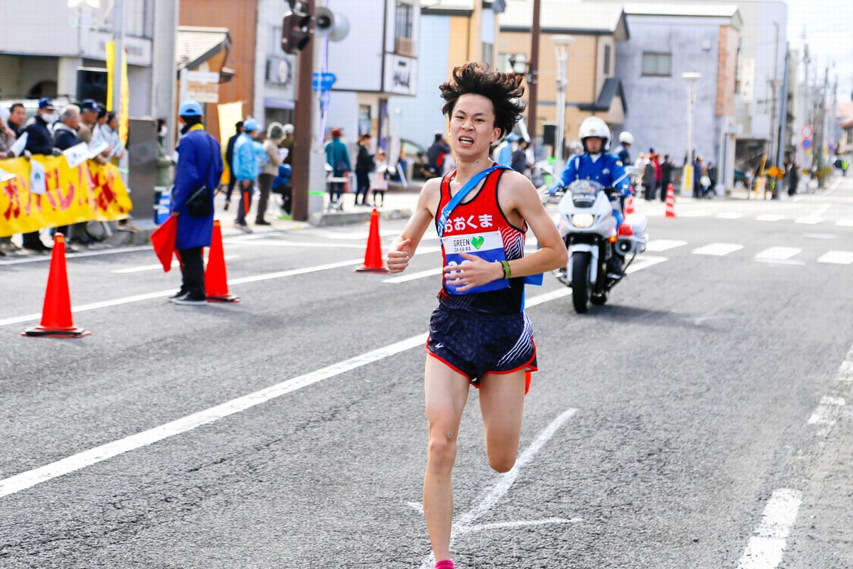 10区の柳田明徳選手は、平成記念郡山こどものもり公園入口前から本宮市・白岩屋商店前までの10.6kmを走りました。