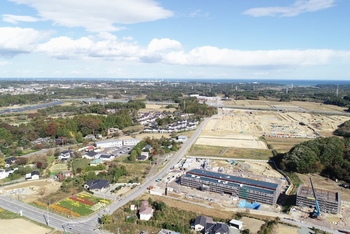 平成30年10月31日撮影　新庁舎とその周辺の空撮写真