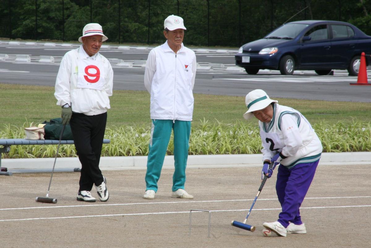 スパーク打撃で勝利を狙う選手