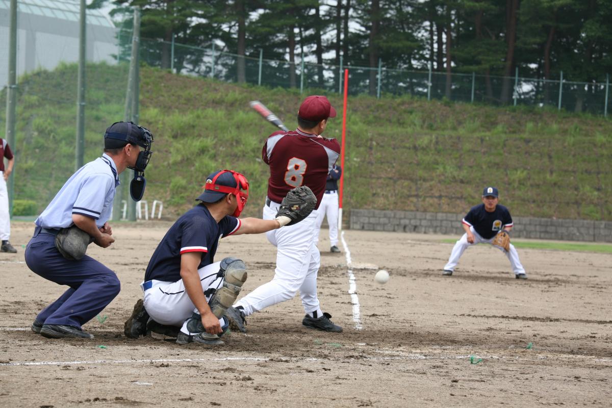 壮年ソフトボールでは熊川地区チームが優勝しました