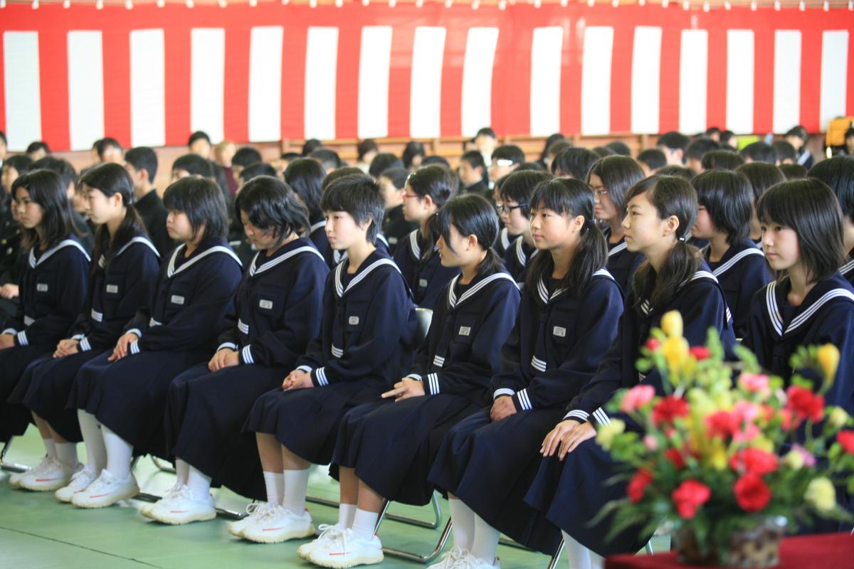 新しい学び舎に足を踏み入れ、この日から学校生活のスタートを切りました