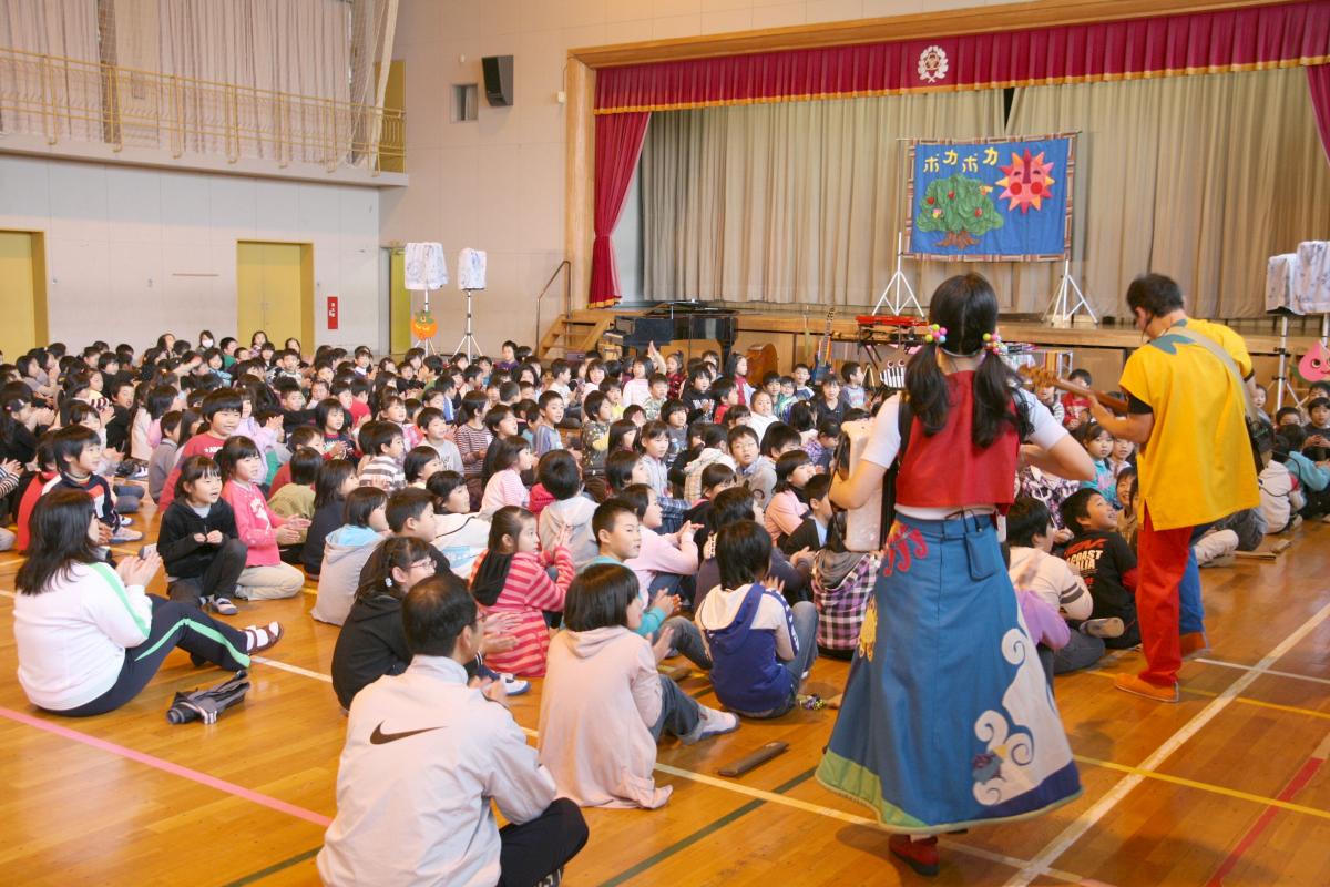大野小学校　鑑賞教室（2010年11月24日） 写真 2