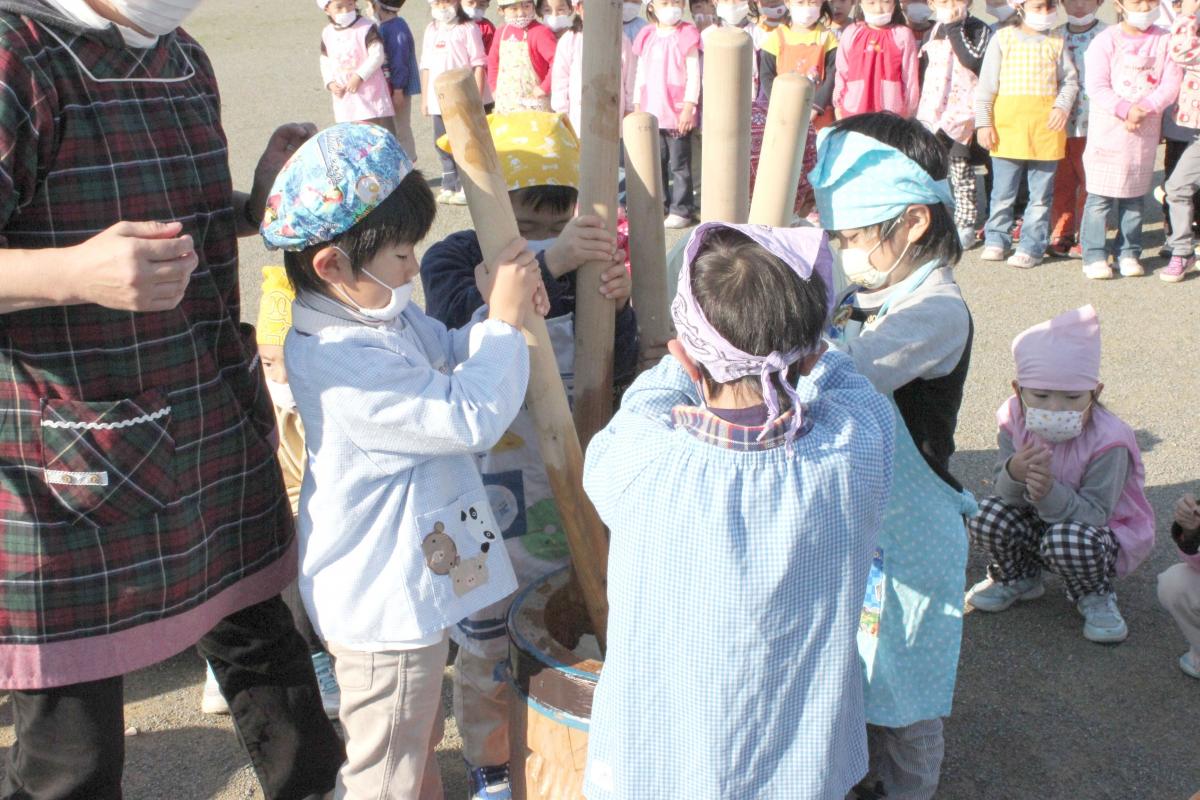 大野幼稚園 もちつき会（2010年12月1日） 写真 5