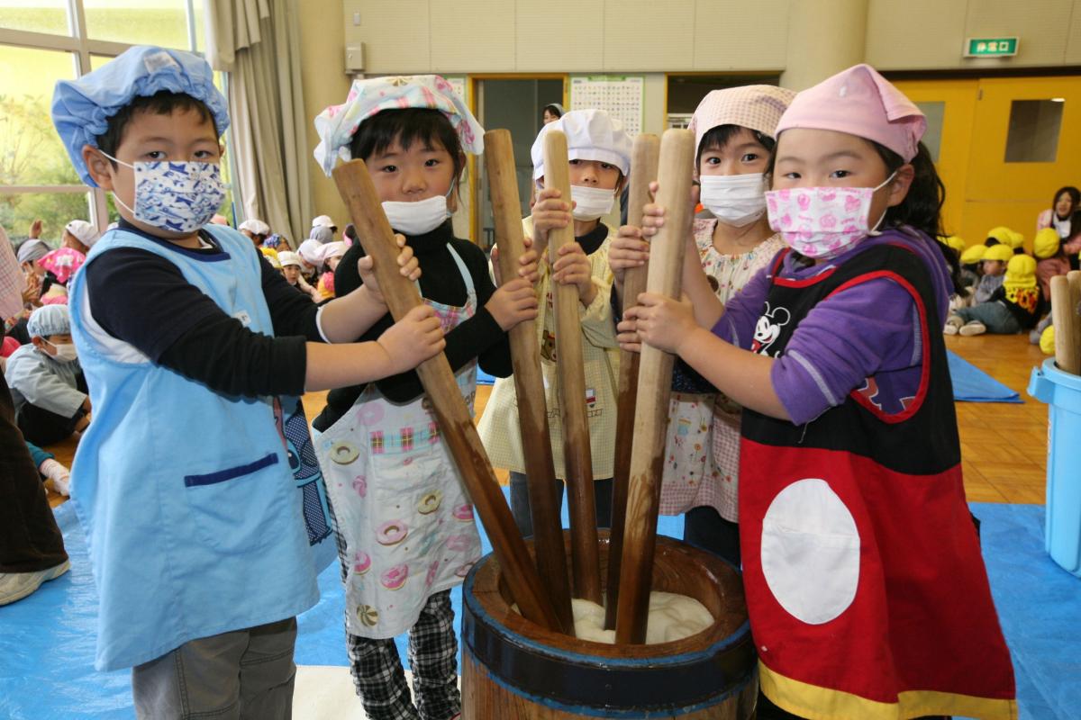 熊町幼稚園 もちつき会（2010年12月3日） 写真 3