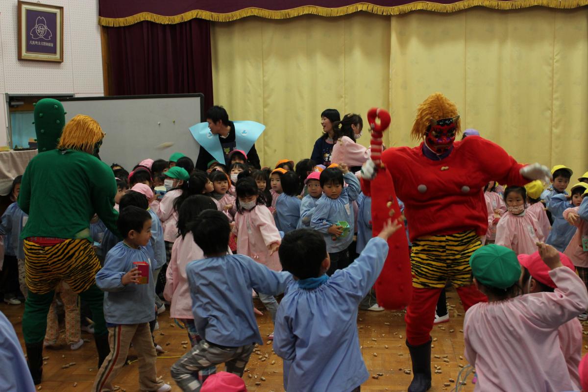 大野幼稚園 豆まき（2011年2月3日） 写真 2