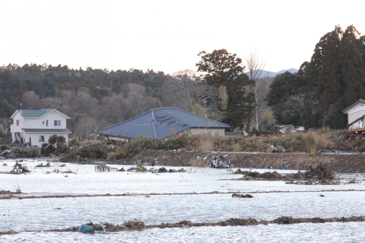 東日本大震災発生直後の町内（2011年3月11日） 写真 13
