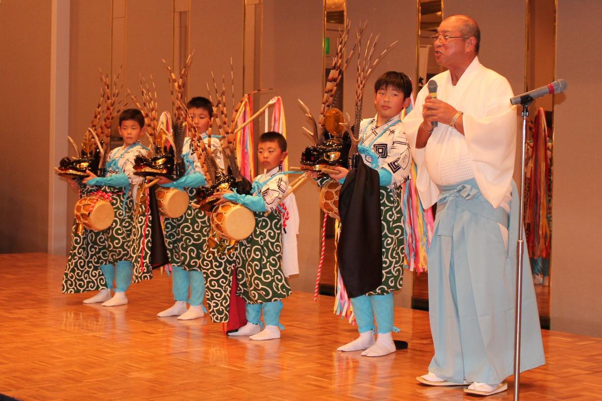 4年ぶりに復活した町の無形民俗文化財、熊川稚児鹿舞を披露した子どもたち
