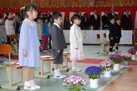 熊町・大野小学校に入学した5人の新1年生