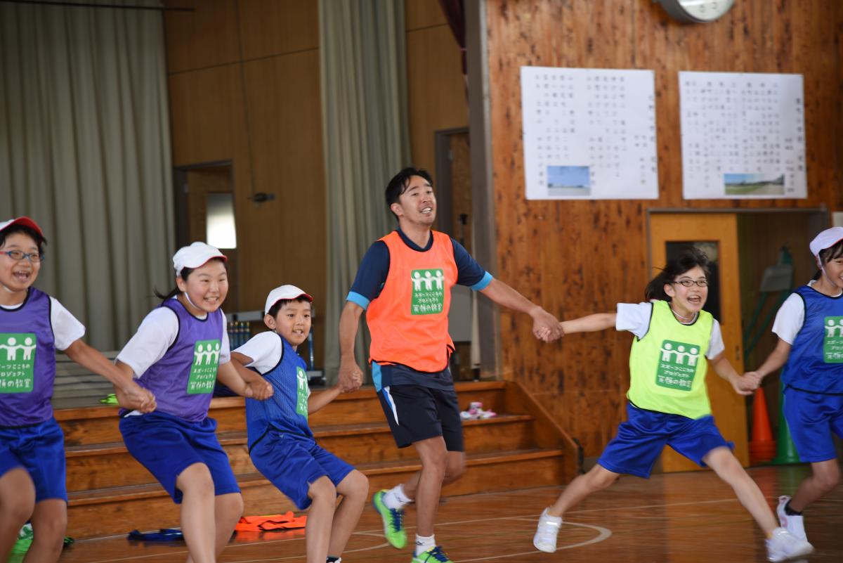 笑い声が溢れる熊町・大野小学校体育館