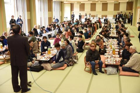 福島市の飯坂ホテル聚楽で開かれた日赤主催の大熊町住民交流会、5回目の今回は県内外から町民148人が参加しました