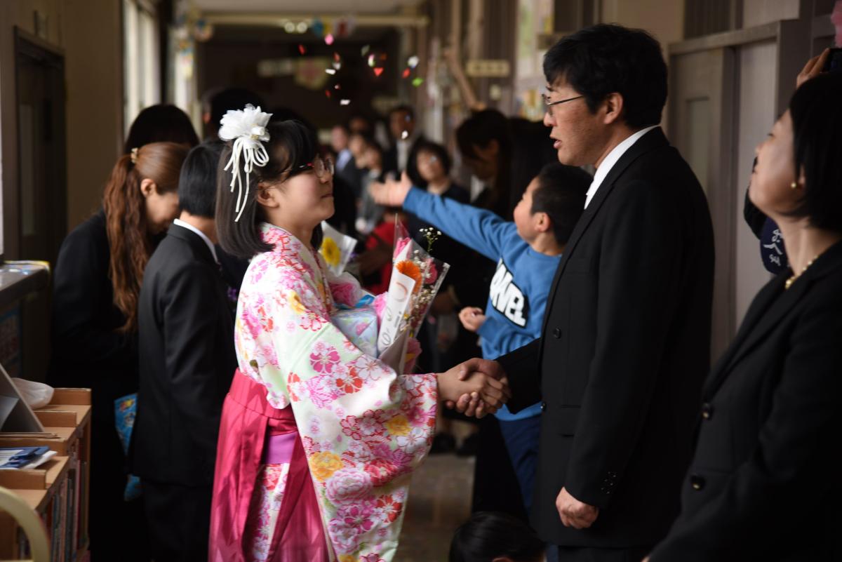 平成28年度熊町・大野小学校卒業証書授与式（2017年3月23日撮影） 写真 13