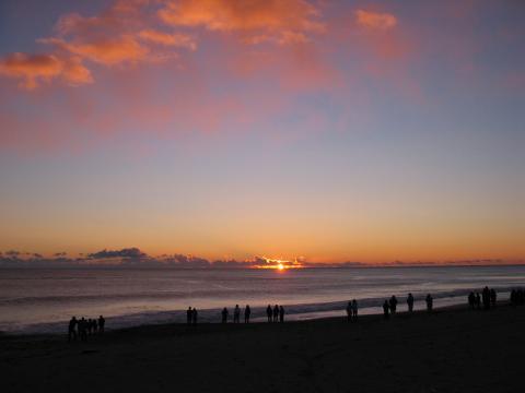 大熊海水浴場の初日の出 写真 1