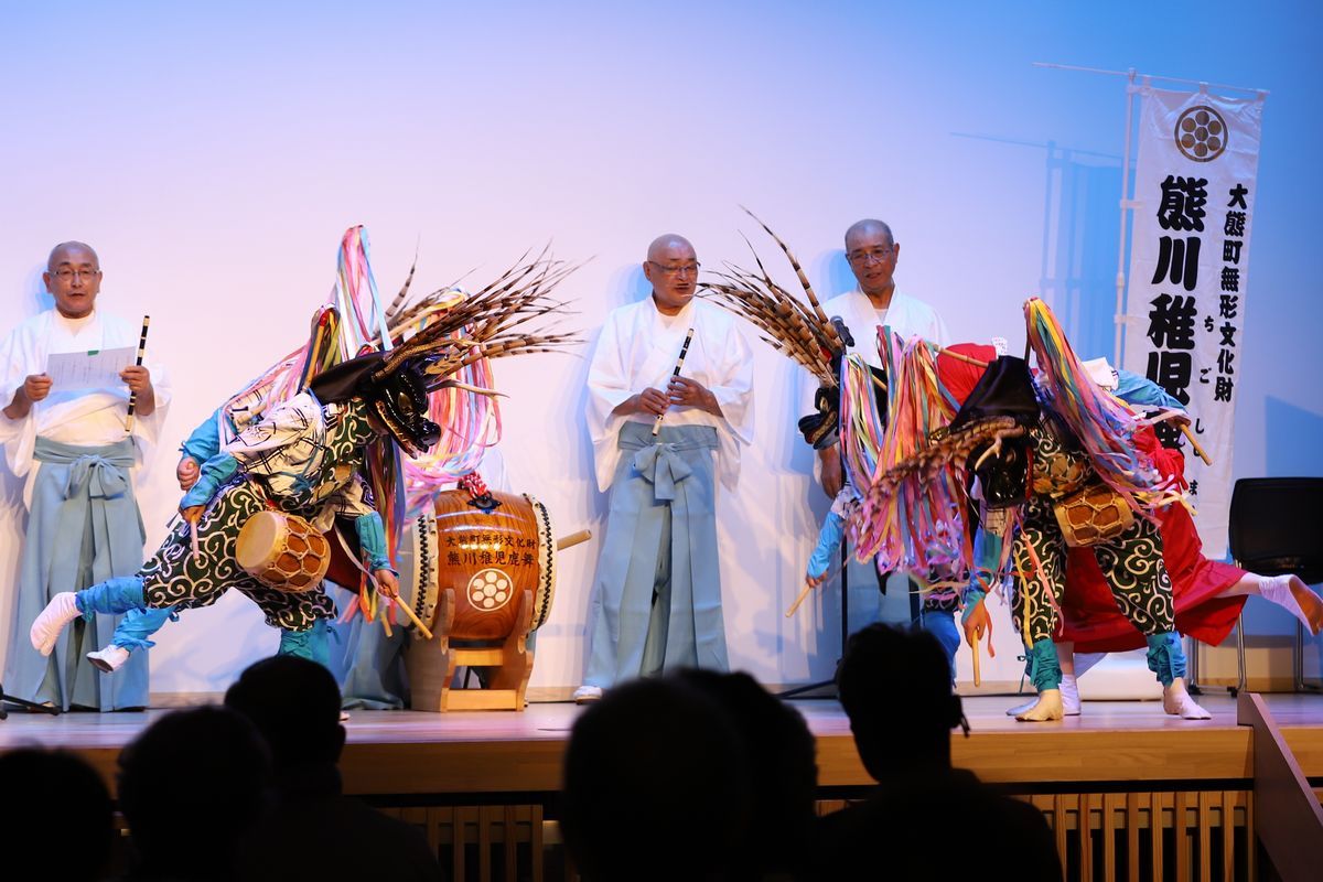 第1部のスタートを飾った町無形民俗文化財「熊川稚児鹿舞（くまがわちごししまい）」は、町内で舞を披露するのは震災後初めて。