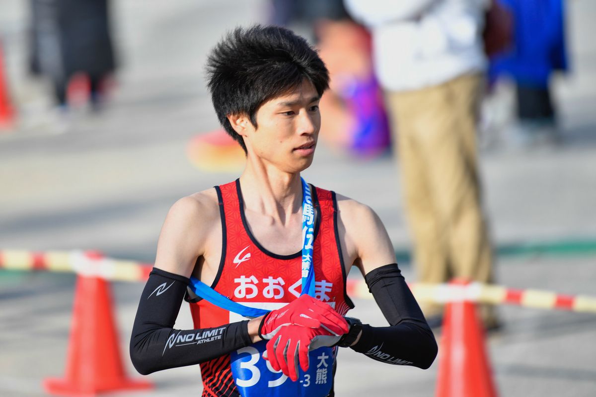 泉崎さつき公園前でタスキを受け取った和田選手は、第3区5.8kmの区間で27位の力走をみせてくれました。