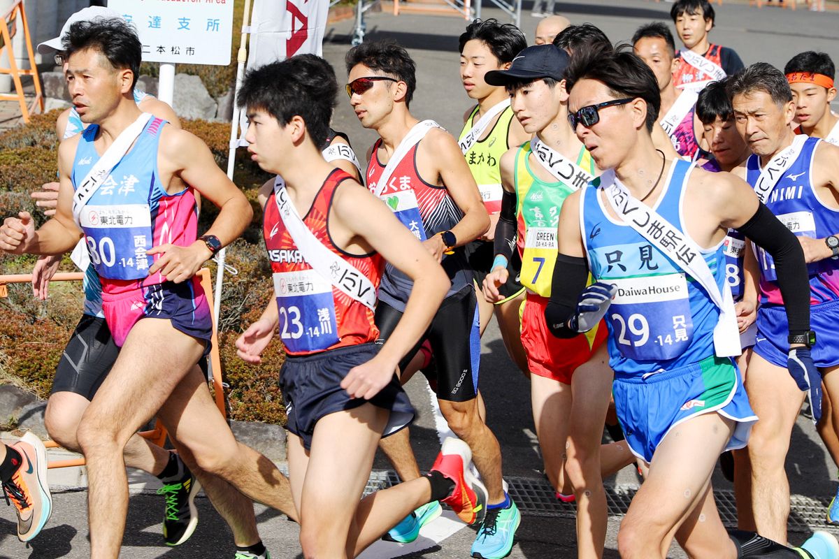 14区の森暁彦選手は、二本松市安達支所内から福島市・松陵中学校前までの5.7kmを走りました。
