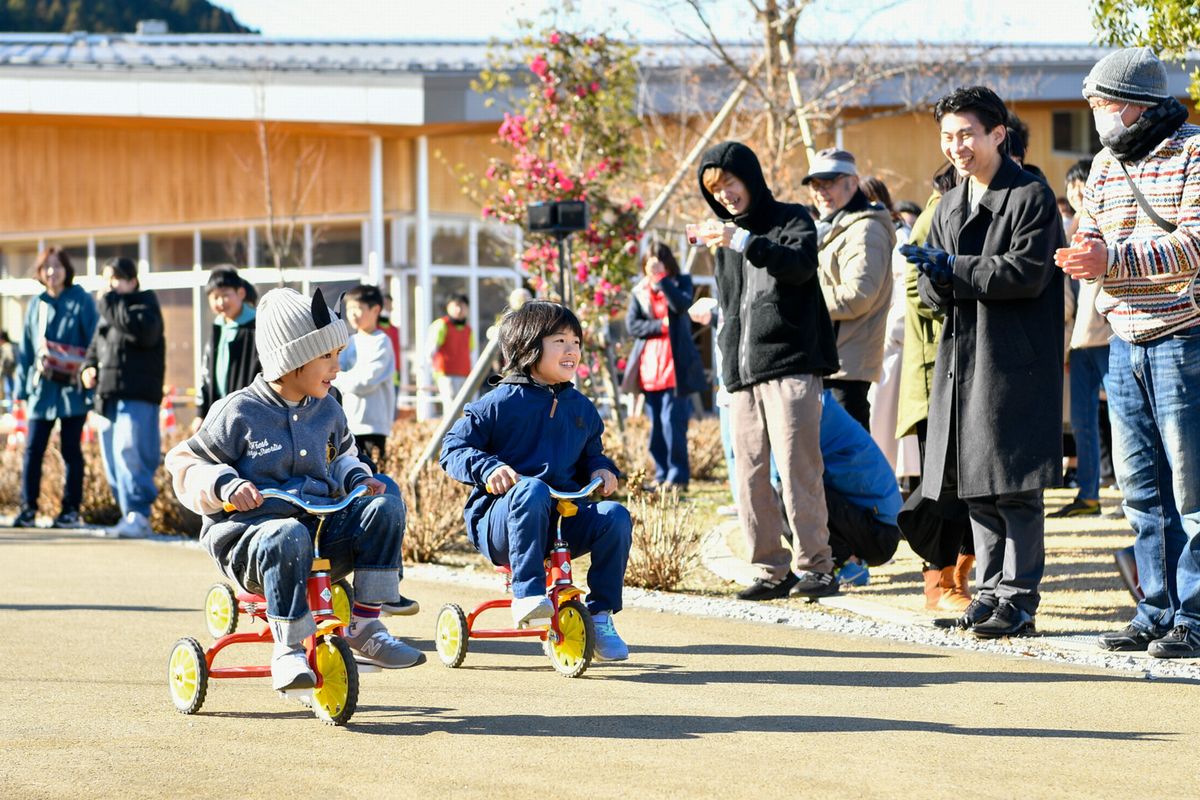 白熱のレースを繰り広げる子どもたち