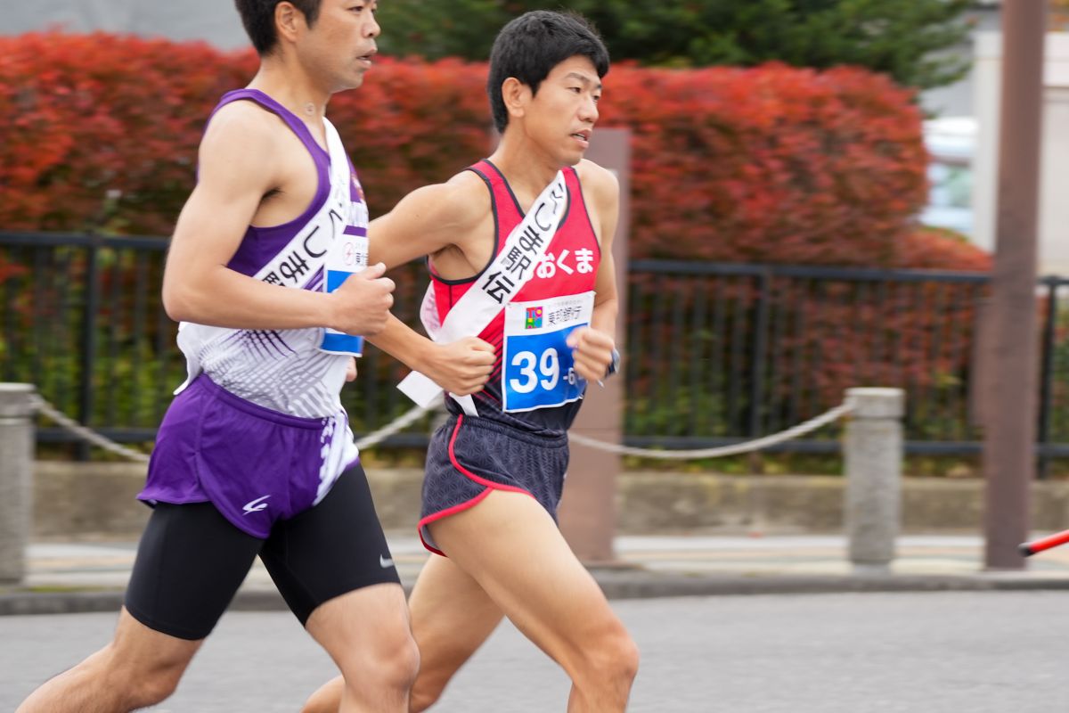 第6区（須賀川市役所内から郡山市・ゼノアック日本全薬工業内）8.3kmを走る蛸井選手。