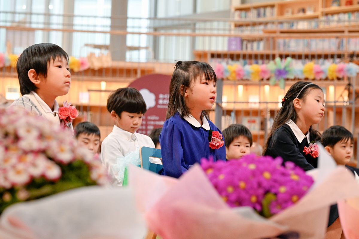園を旅立つ3人の卒園児ら