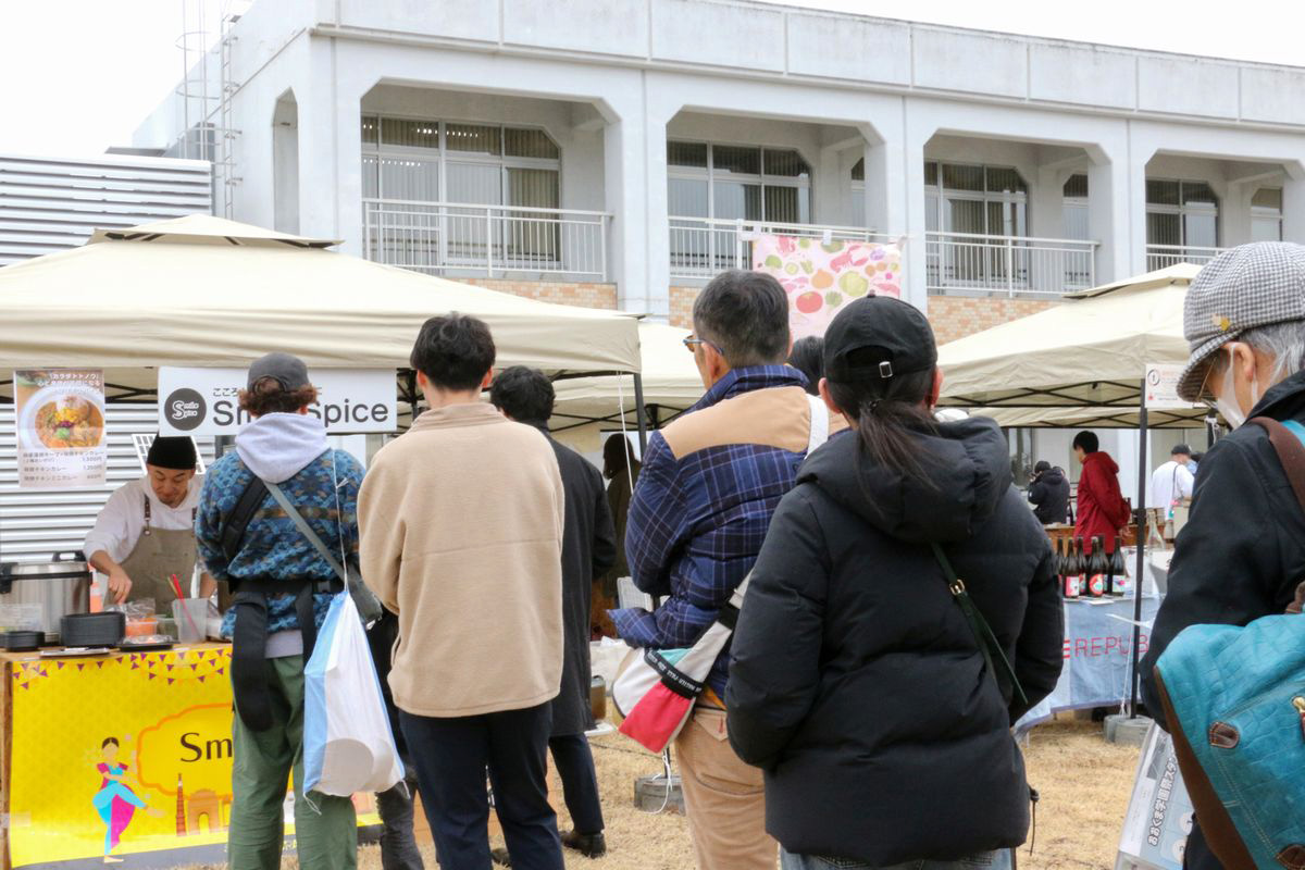 全国の味が集まる飲食ブースは、多くの来場者で賑わい、大盛況でした。