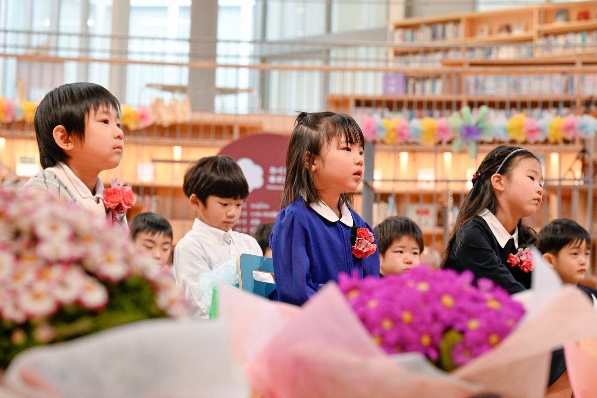 園を旅立つ3人の卒園児ら
