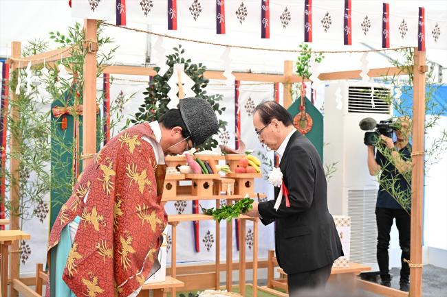 安全祈願祭　吉田町長による玉串奉奠の様子