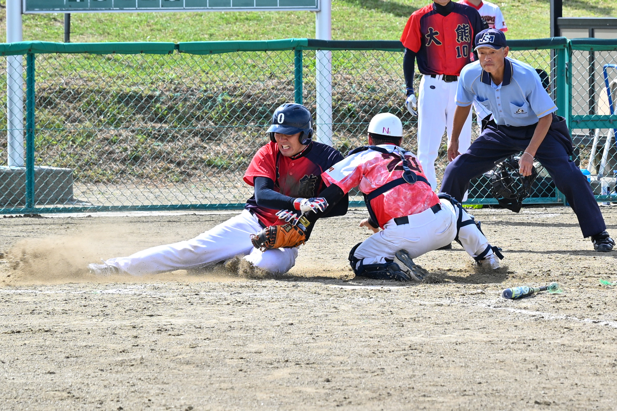 渾身のクロスプレーが流れを変えた