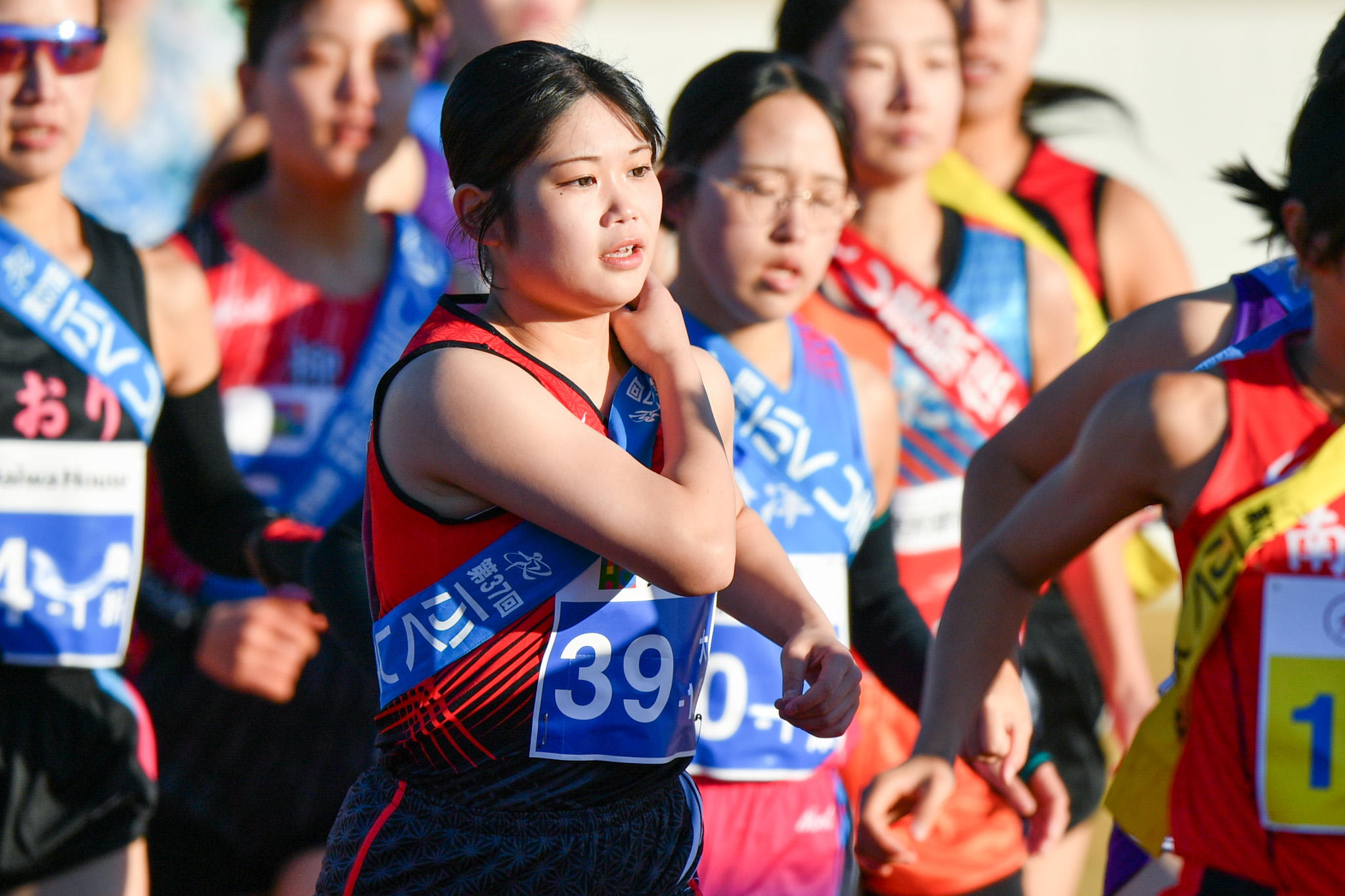 最初の1区を任されたのは、昨年9区を走った奥山選手。懸命な走りを披露しました。