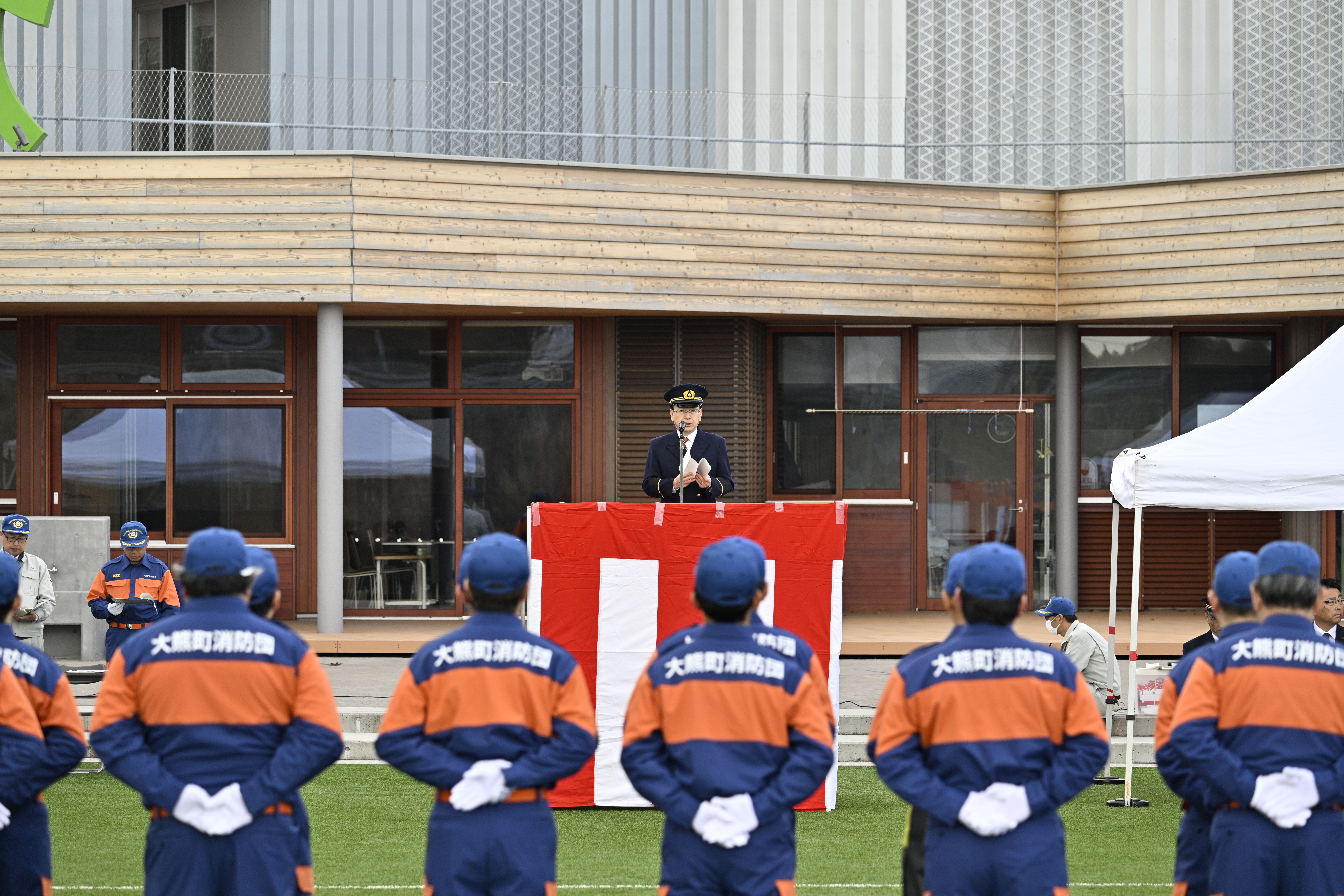 出初式開催にあいさつする吉田淳町長