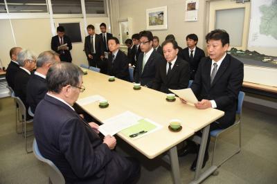 廃炉について決意を伝える小早川社長