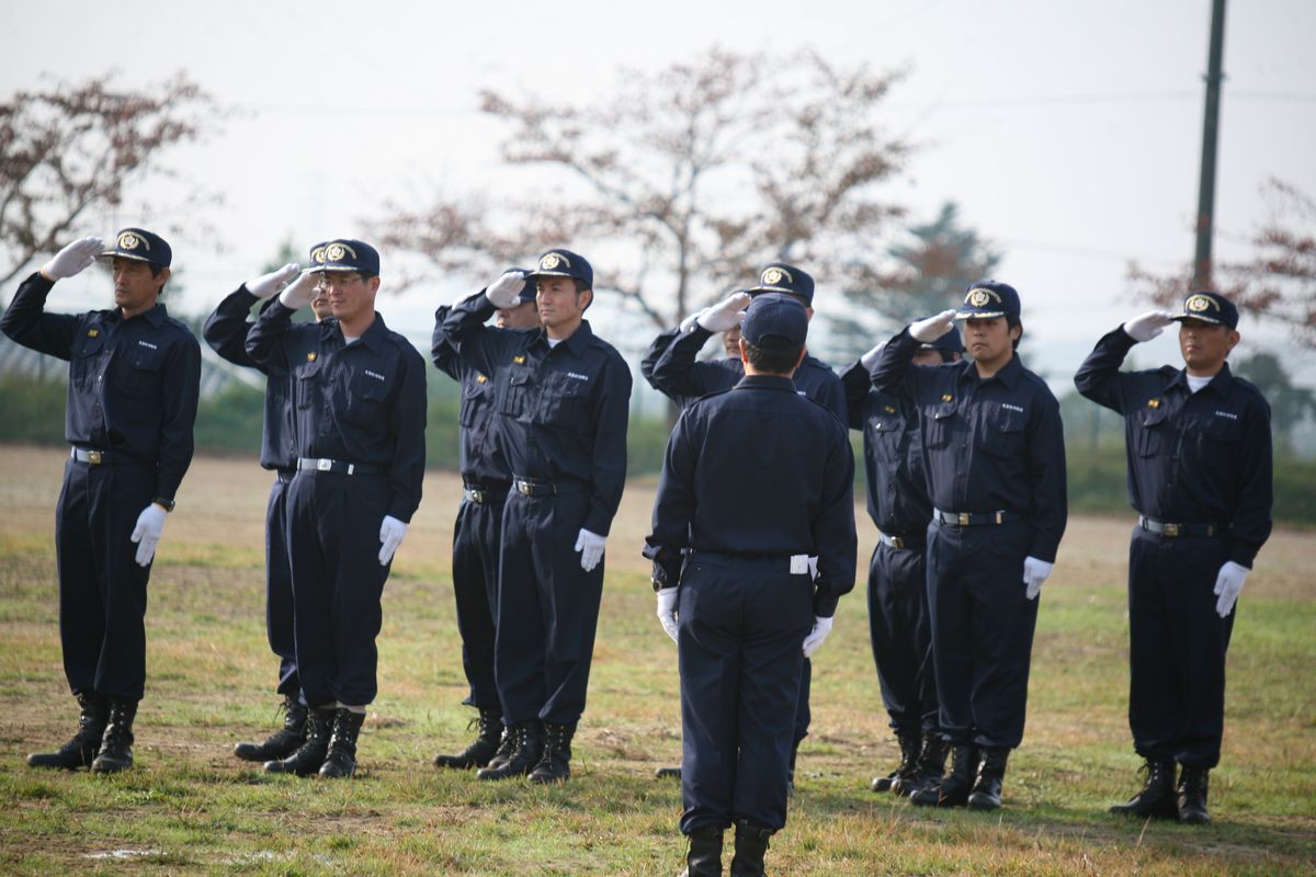 秋季検閲式に先立ち行われた分団対抗規律訓練競技会の様子