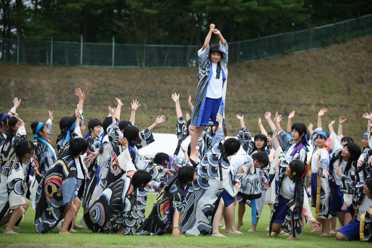 大熊中学校女子児童による「よさこい踊り」