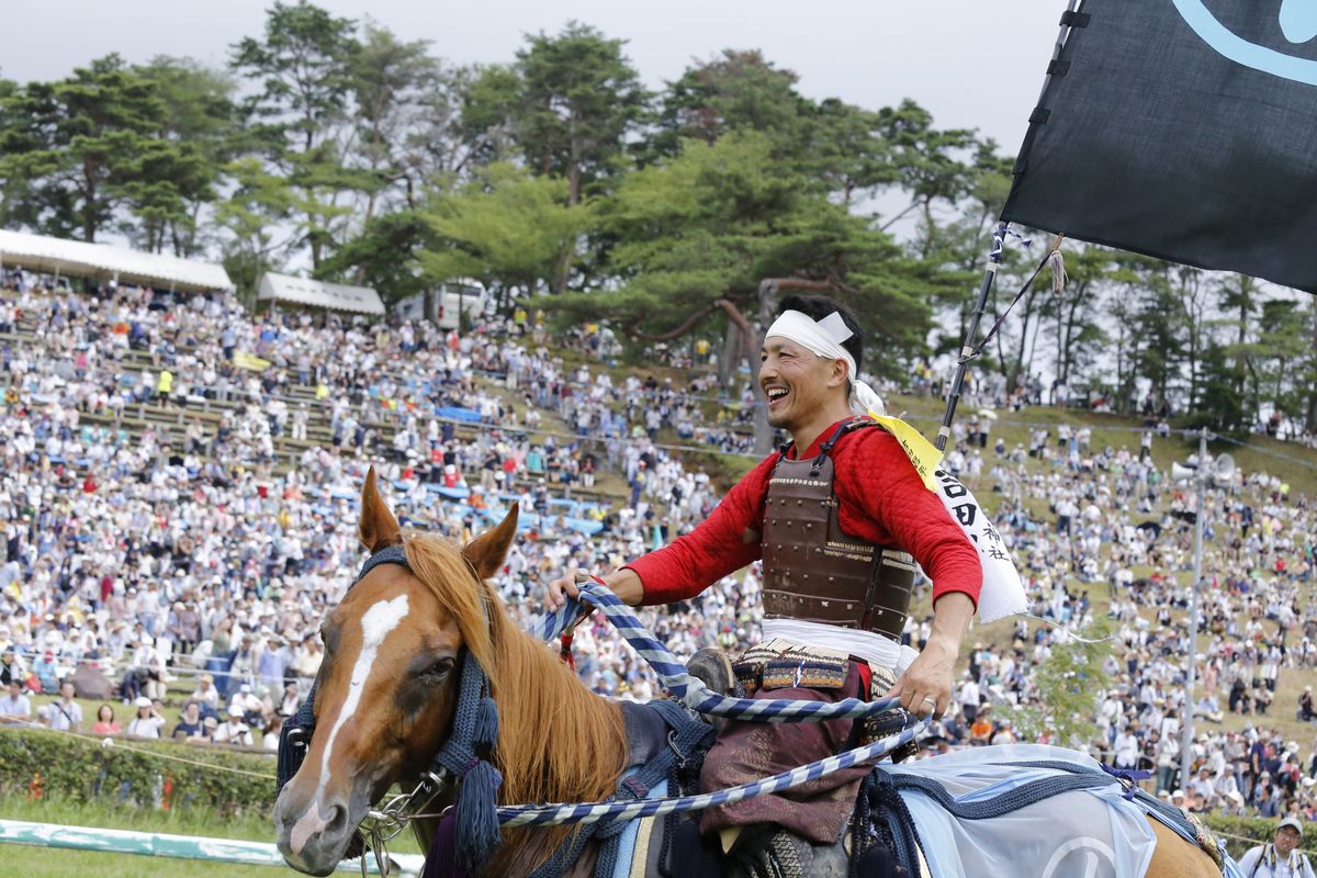 甲冑競馬で見事1着に輝いた大熊町の騎馬武者