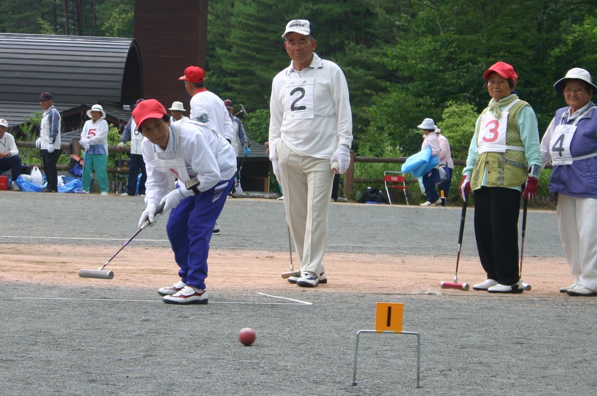 見事優勝を飾ったゲートボール競技の大熊町チーム